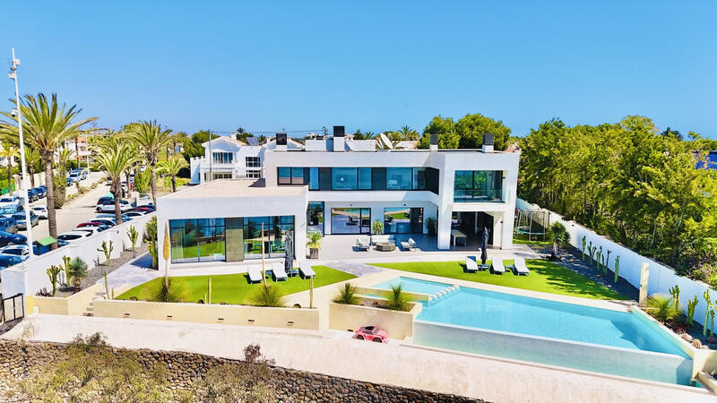 4 chambre Villa à vendre dans Cabo Roig, Alicante