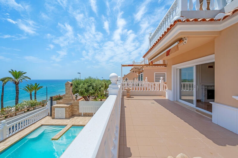 4 bedroom Villa for sale