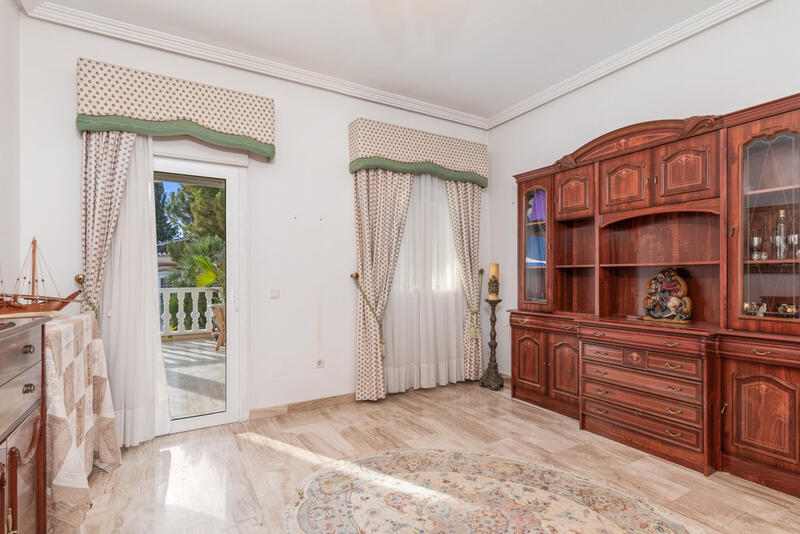 5 slaapkamer Villa Te koop