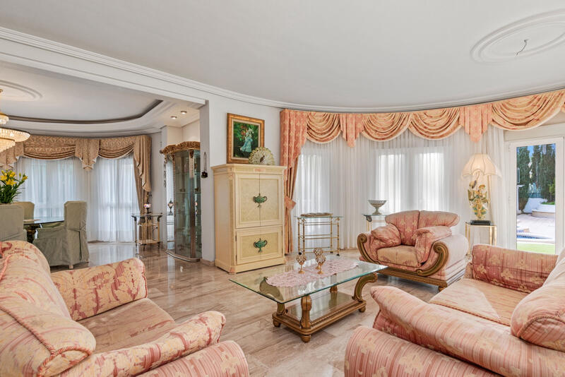 5 slaapkamer Villa Te koop