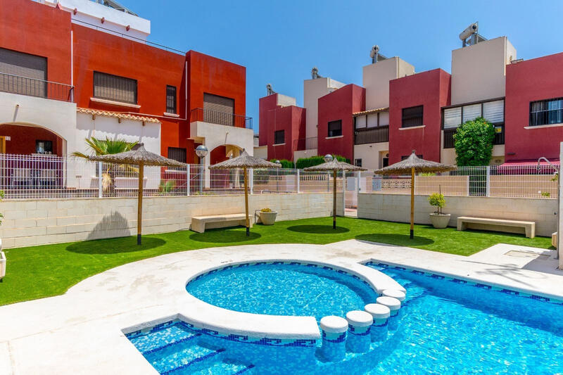 3 Cuarto Adosado en venta