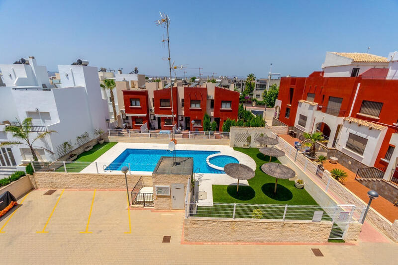 3 Cuarto Adosado en venta