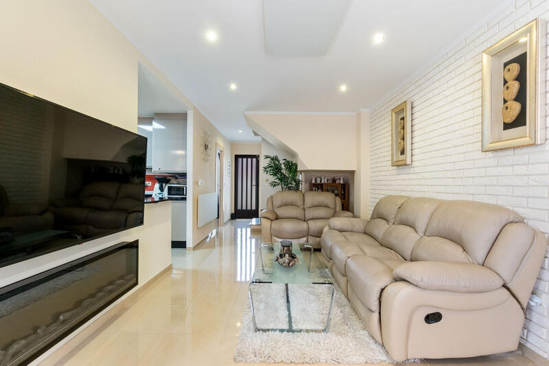 3 Cuarto Adosado en venta