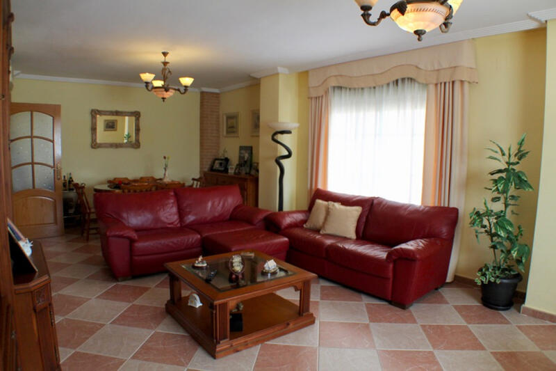 6 bedroom Villa for sale