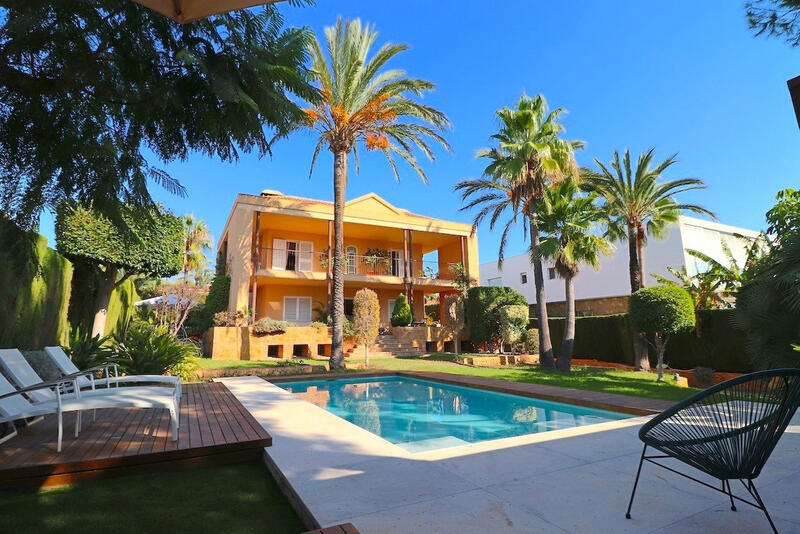 4 bedroom Villa for sale