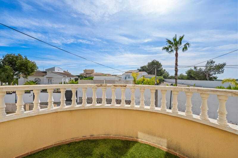 3 Cuarto Villa en venta