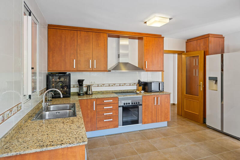 4 Cuarto Villa en venta
