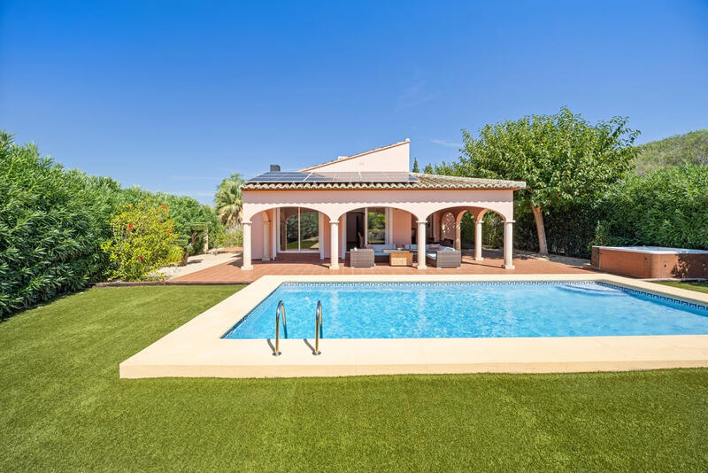 4 Cuarto Villa en venta