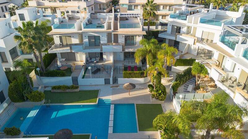 3 bedroom Apartment for sale
