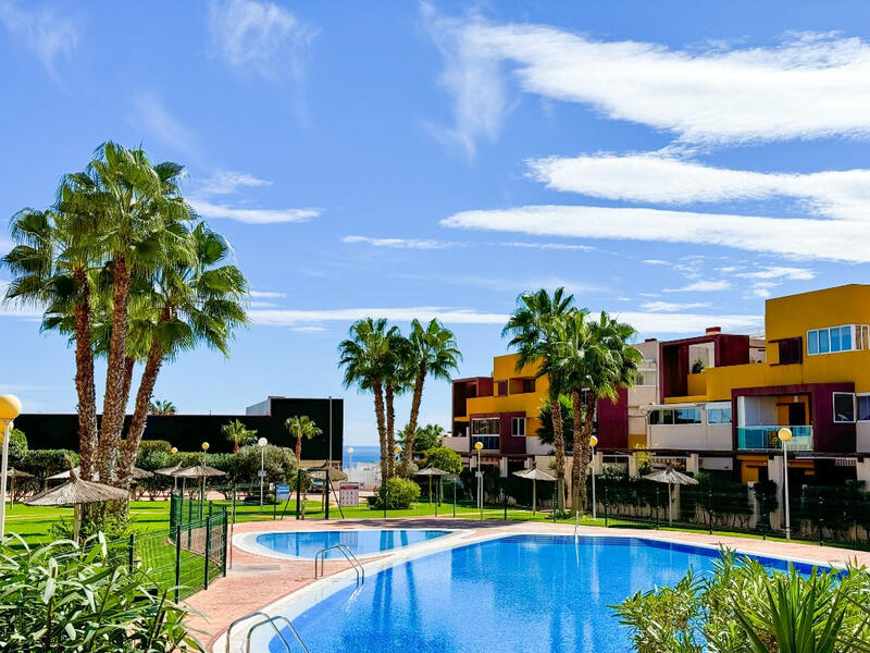 Lägenhet till salu i Playa Flamenca, Alicante