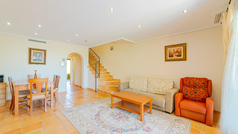 3 Schlafzimmer Stadthaus zu verkaufen