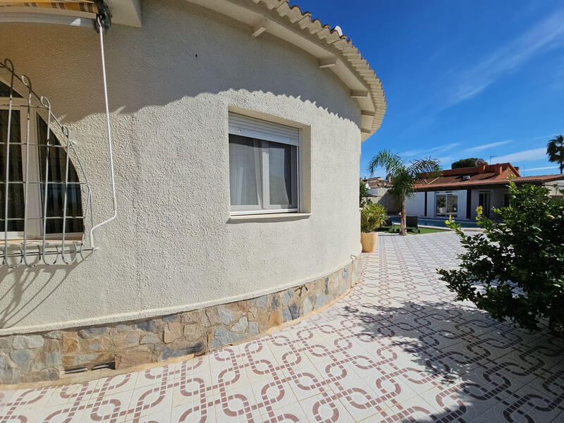 4 bedroom Villa for sale