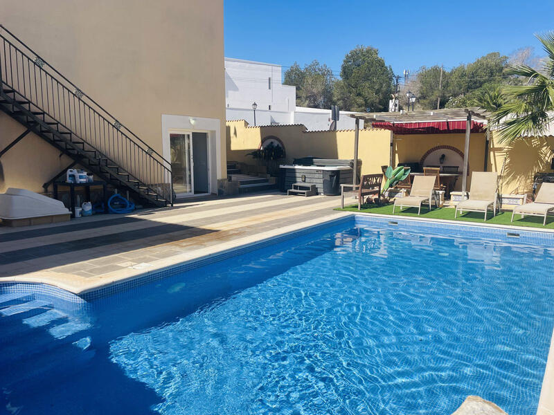 3 Cuarto Villa en venta
