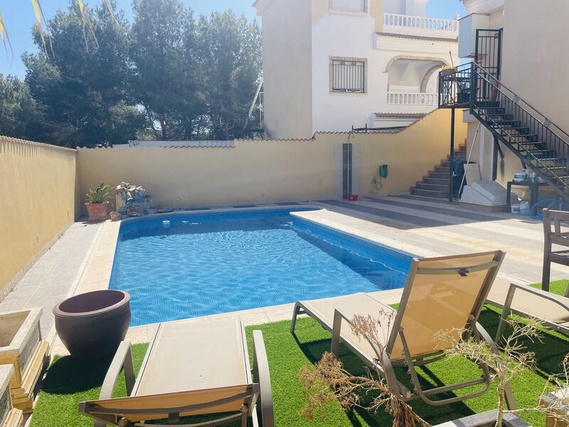 3 Cuarto Villa en venta