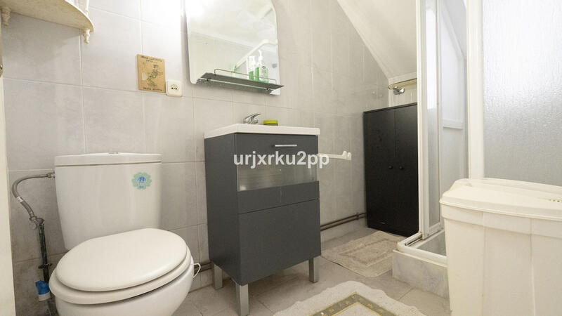 3 slaapkamer Gezinswoning Te koop
