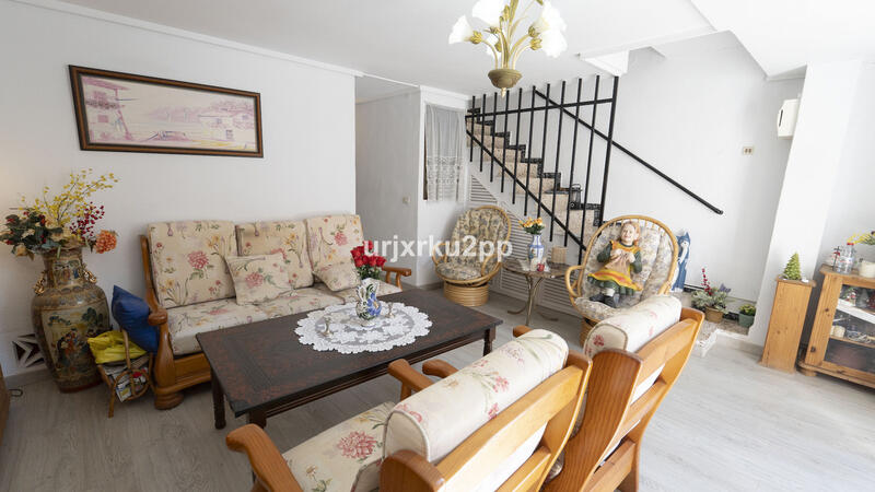 3 slaapkamer Gezinswoning Te koop