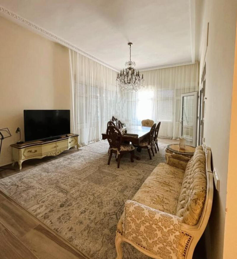 5 bedroom Villa for sale