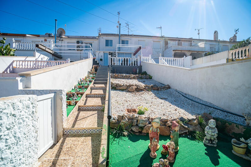 городская тюрьма продается в Los Balcones, Alicante