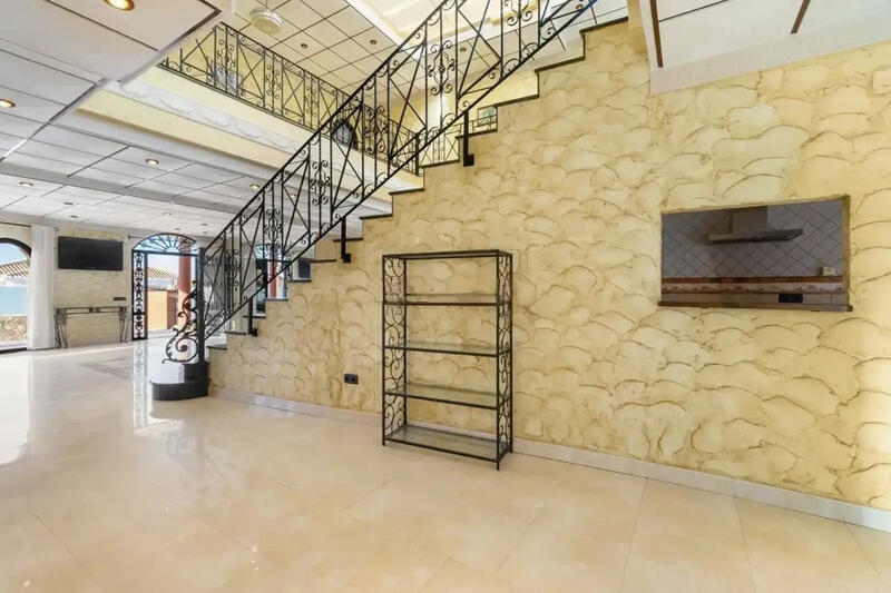 4 bedroom Villa for sale