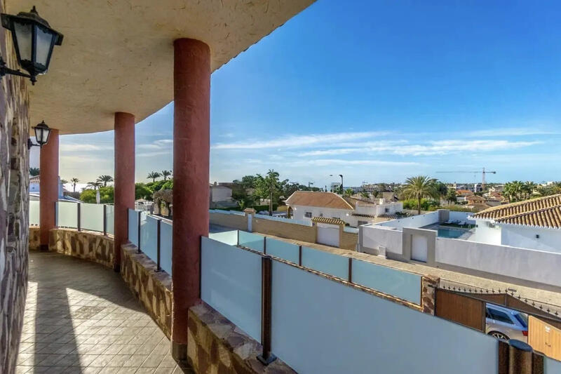 4 bedroom Villa for sale