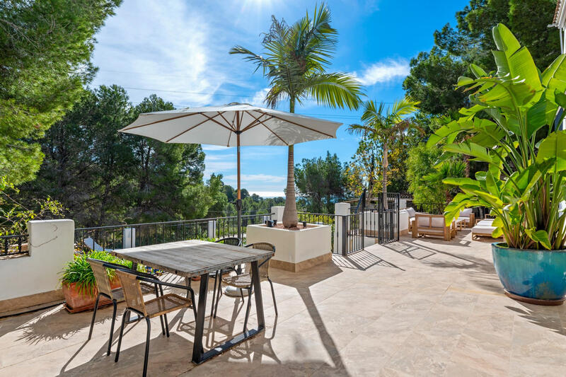 6 bedroom Villa for sale