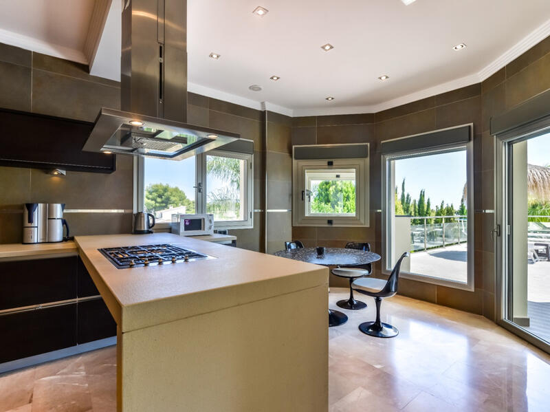 6 Cuarto Villa en venta