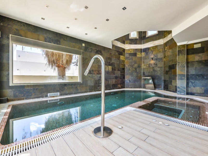 6 Cuarto Villa en venta