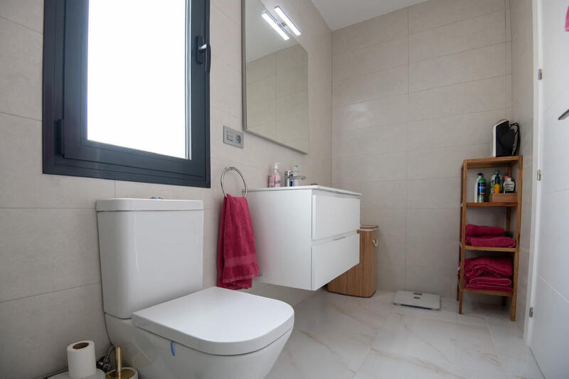 3 Cuarto Villa en venta