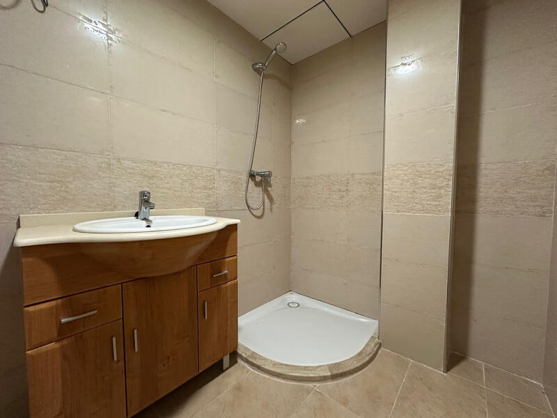 4 slaapkamer Appartement Te koop