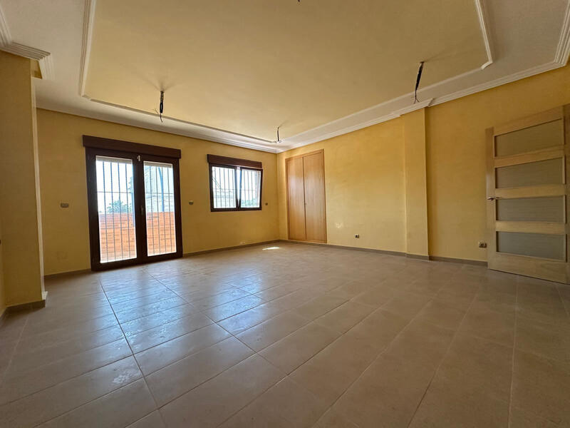 4 slaapkamer Appartement Te koop
