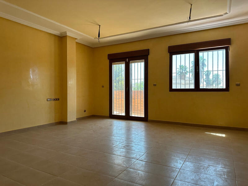 4 slaapkamer Appartement Te koop