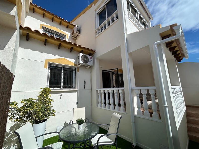 Townhouse for sale in La Florida, Alicante