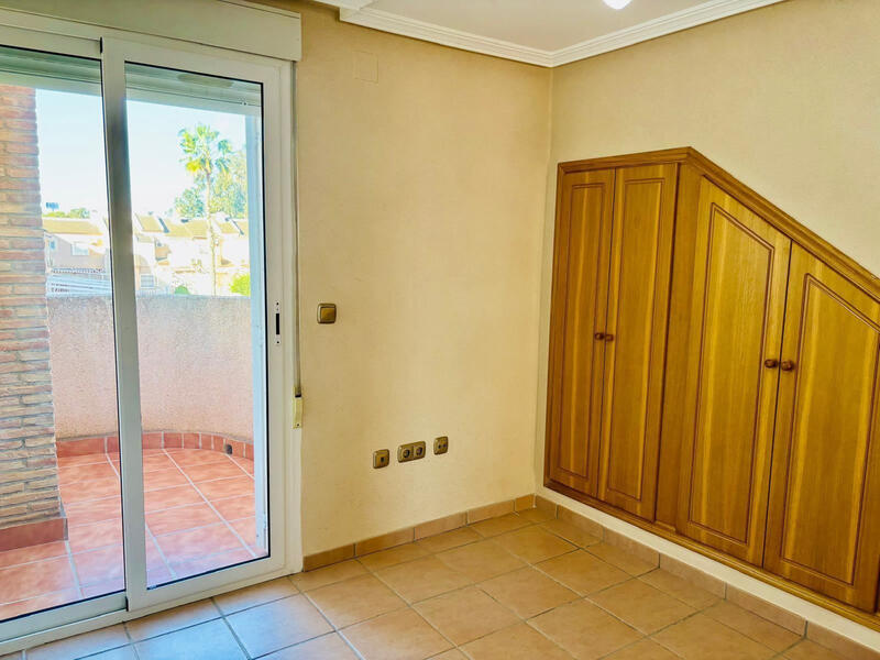 3 Cuarto Adosado en venta