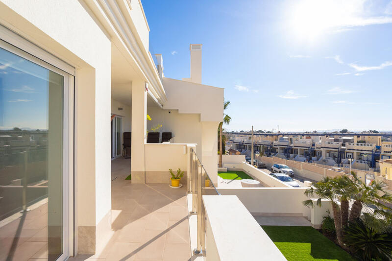 Lejlighed til salg i Villamartin, Alicante