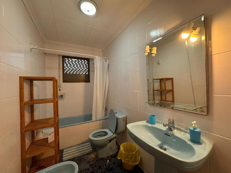 4 Cuarto Adosado en venta