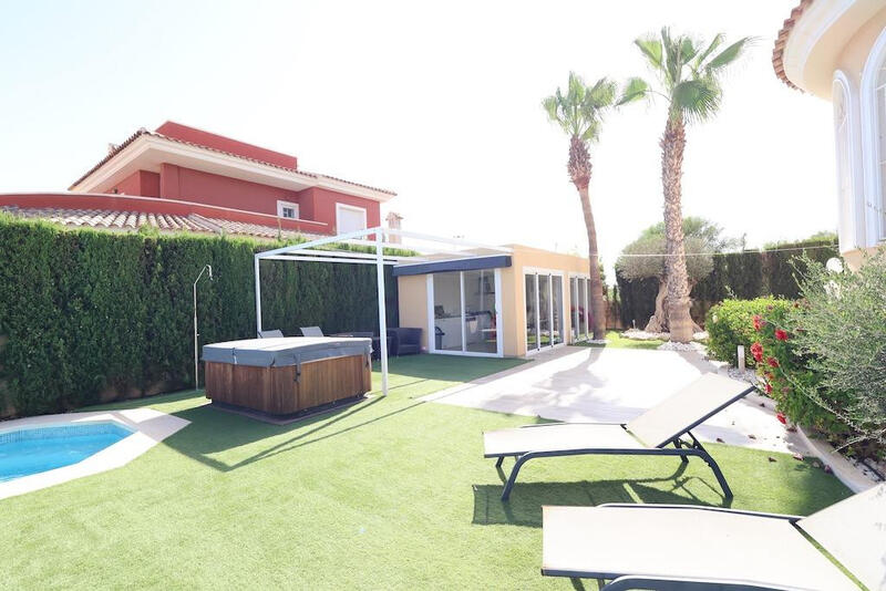 5 Cuarto Villa en venta