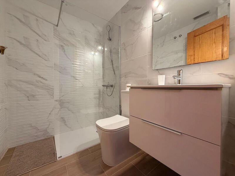 2 slaapkamer Appartement Te koop