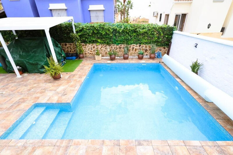 4 slaapkamer Villa Te koop
