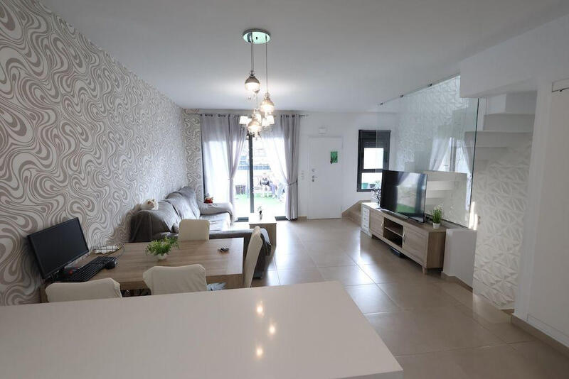 3 bedroom Townhouse for sale