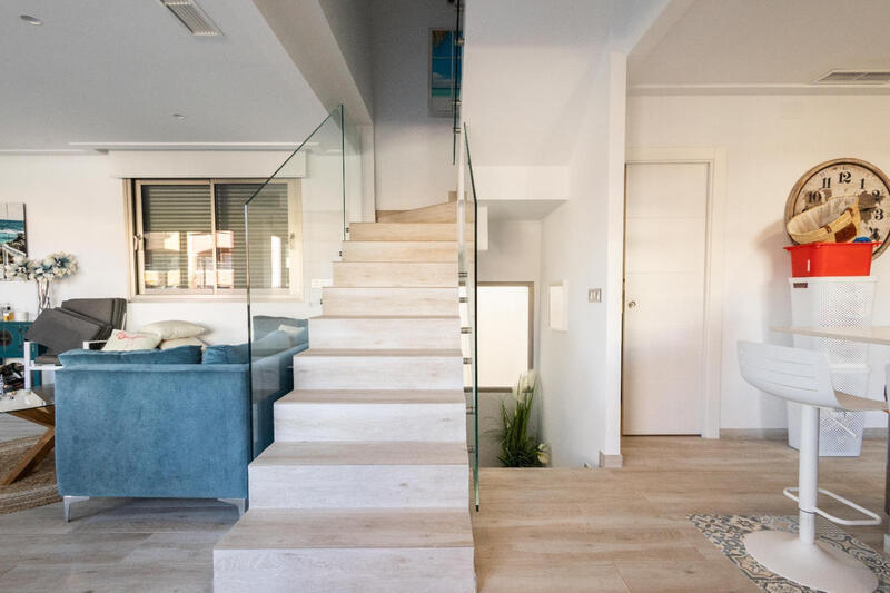 4 Cuarto Villa en venta