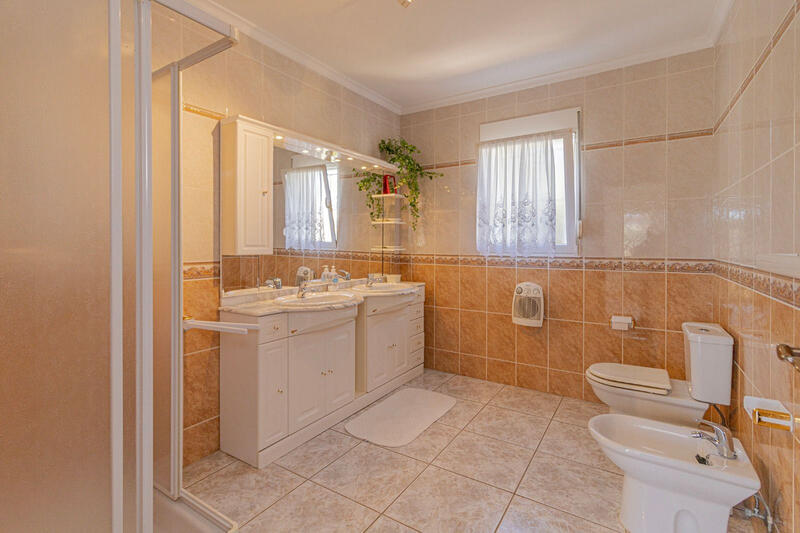3 slaapkamer Villa Te koop