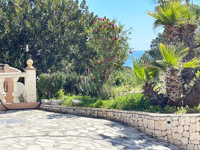 8 Cuarto Villa en venta