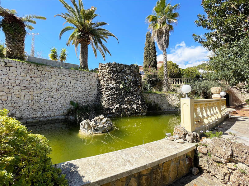 8 Cuarto Villa en venta