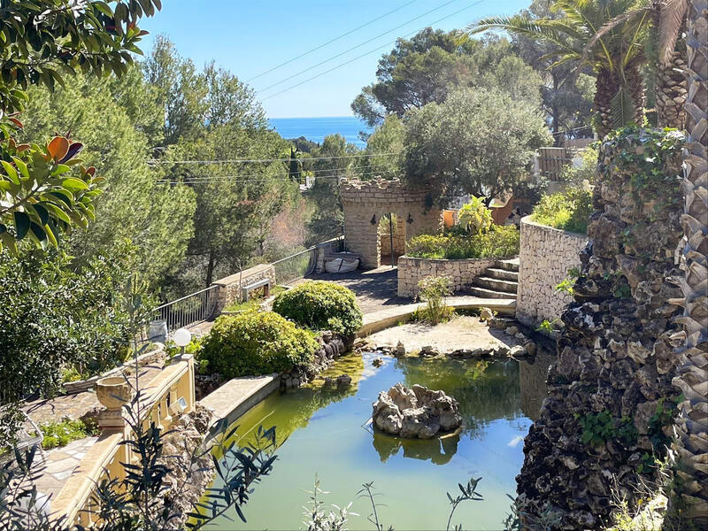 8 Cuarto Villa en venta
