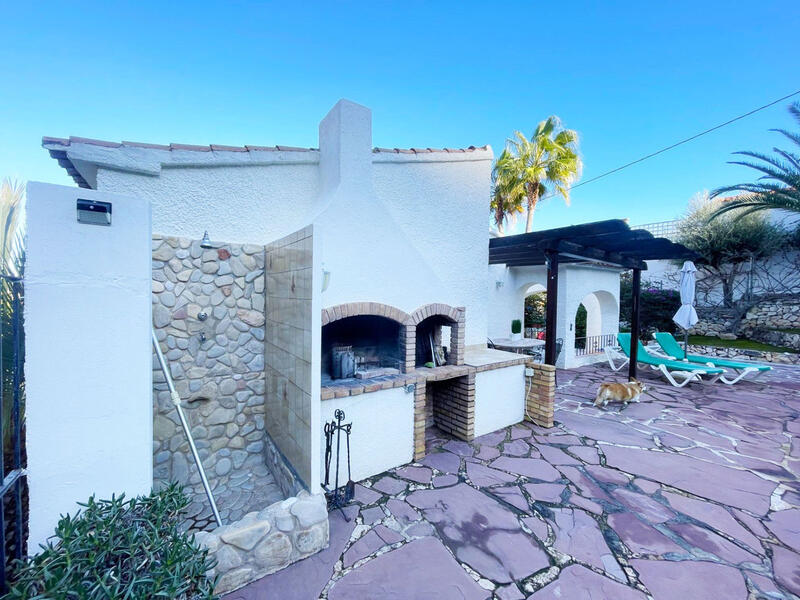 4 bedroom Villa for sale