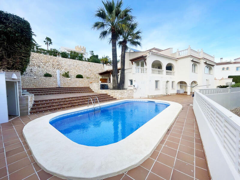 Villa en venta en Calpe, Alicante