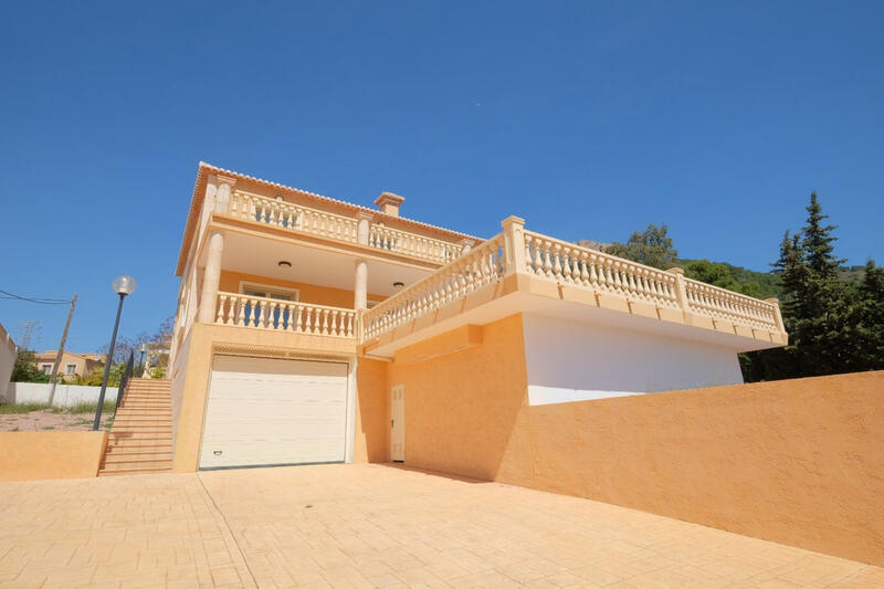 вилла продается в Calpe, Alicante