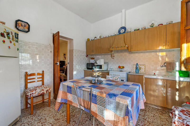 4 bedroom Country House for sale