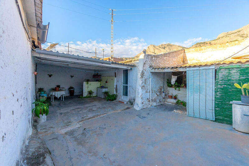 4 bedroom Country House for sale