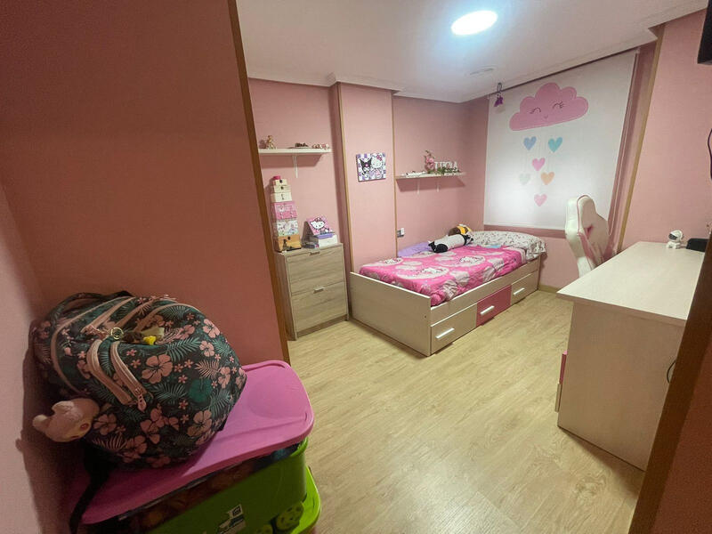 4 chambre Appartement à vendre